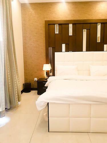 Hotel Holiday Inn Suites