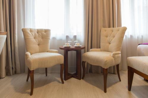 Hotel Holiday Inn Suites