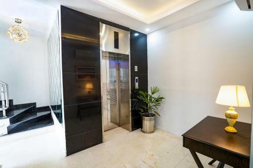 Hotel One Mm Alam Road, Lahore