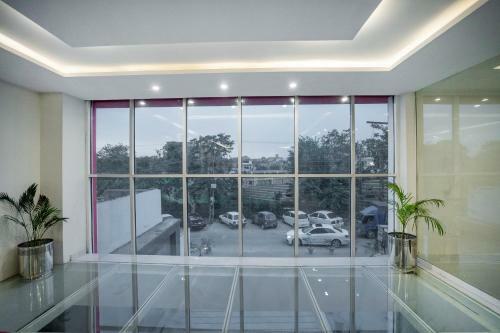 Hotel One Mm Alam Road, Lahore
