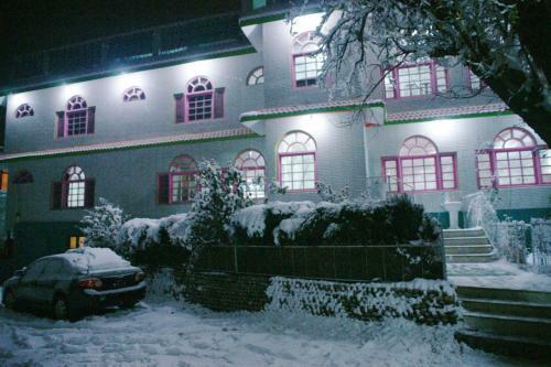 Hotel Dewanekhas Skardu