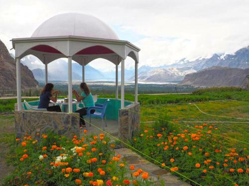 Hotel Mountain Lodge Skardu