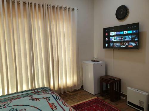 Hostal Alpha Guest House
