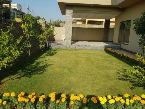 Hostal Alpha Guest House