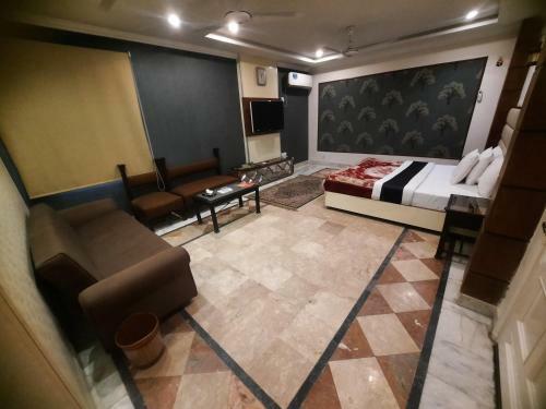 Amin Hotel