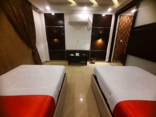 Amin Hotel