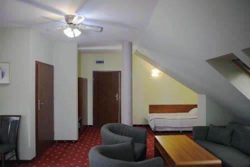 Hotel Go?ciniec Czarci M?yn
