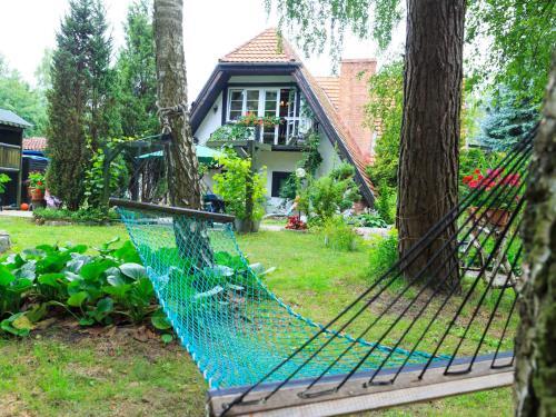Lovely Apartment In Darlowo With Pool & Garden