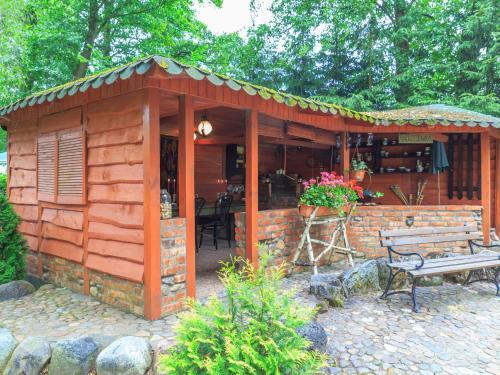 Lovely Apartment In Darlowo With Pool & Garden