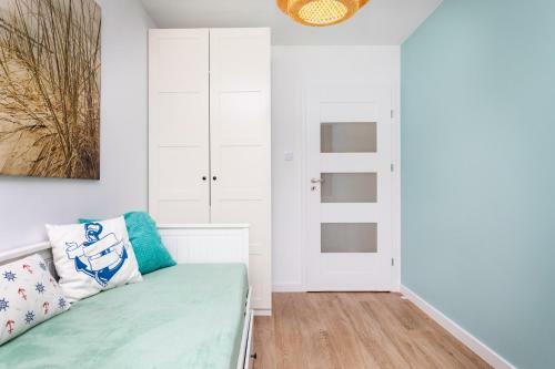 Marine Apartment 9b By Renters