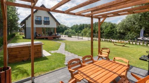 Villa Sun House - Domy Mazur