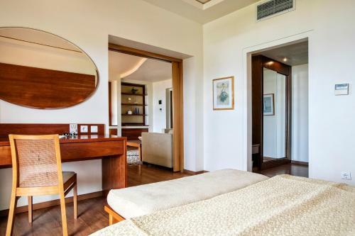 Possidi Holidays Resort & Suite Hotel