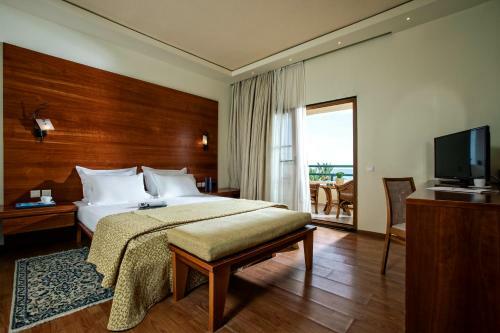 Possidi Holidays Resort & Suite Hotel