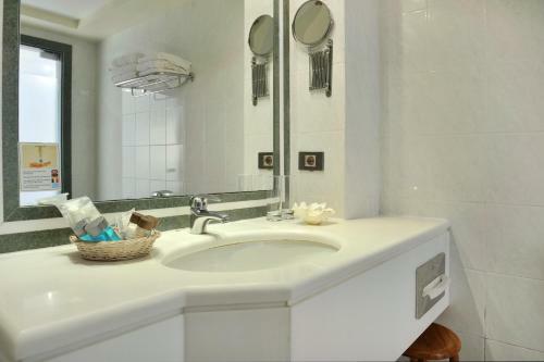 Possidi Holidays Resort & Suite Hotel