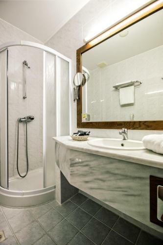 Possidi Holidays Resort & Suite Hotel