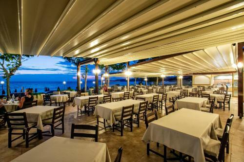 Possidi Holidays Resort & Suite Hotel