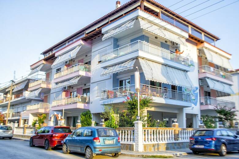 Niki Apartments