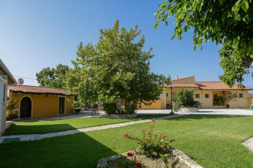 Sandy Beach Villas And Apartments