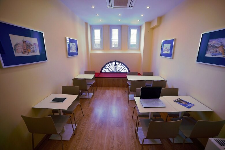 Hotel Orestias Kastorias