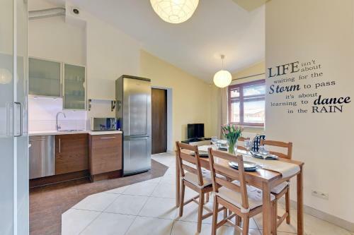 Neptun Park Sunny 2 Bedrooms Apartment