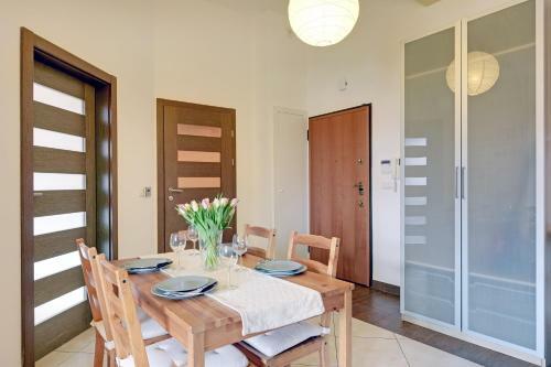 Neptun Park Sunny 2 Bedrooms Apartment