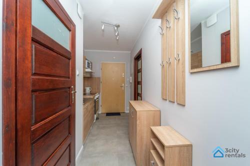 Apartment For 10 With Garden And Parking