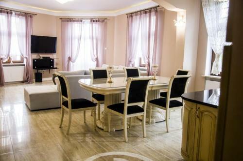Shelby Apartamenty