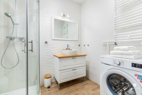 Jantar Apartamenty - Bia?y Dom