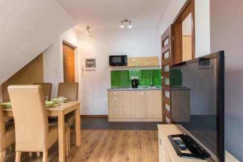 Udanypobyt Apartamenty Przy Dolinach C I D