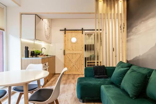 Udanypobyt Apartamenty Przy Dolinach C I D