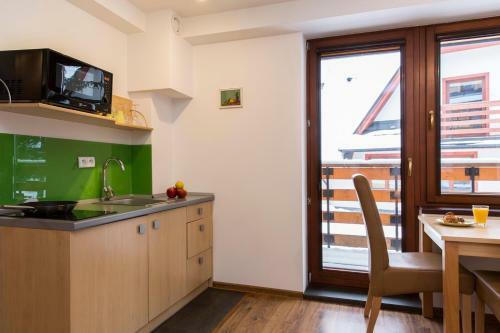 Udanypobyt Apartamenty Przy Dolinach C I D