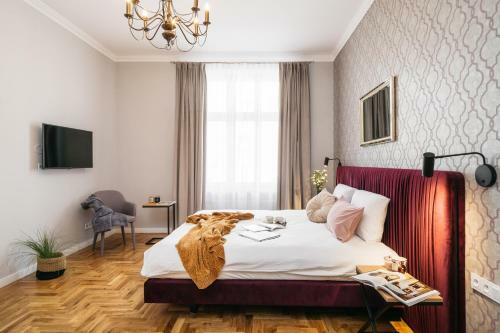 Papillon Apartment By Loft Affair