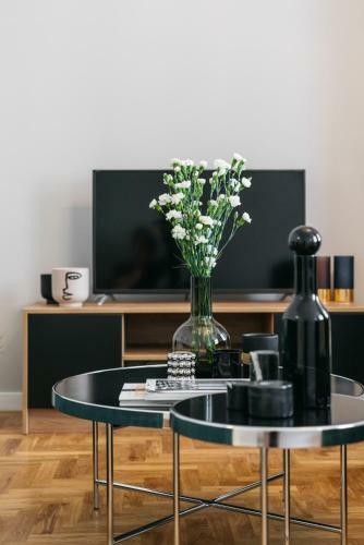 Papillon Apartment By Loft Affair
