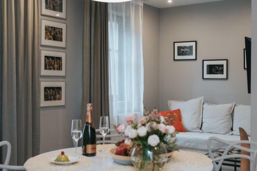Movart Boutique Aparthotel