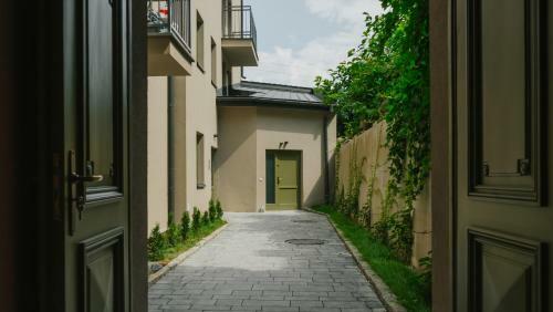 Movart Boutique Aparthotel