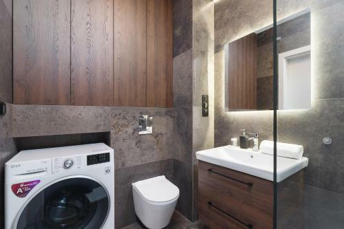 Apartments Supernova Near Tauron Arena By Renters