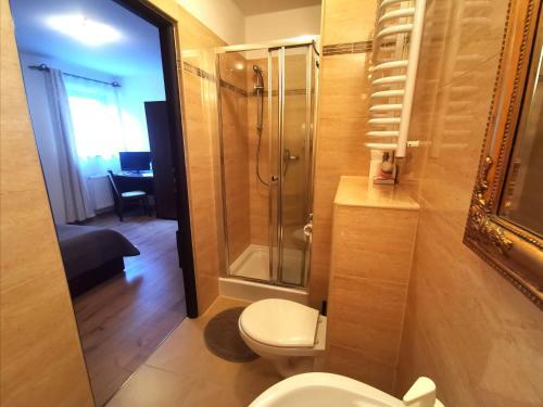 Dworek Z?oty R�g Hotel I Restauracja