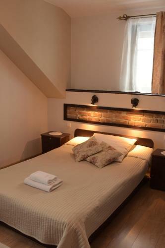 Dworek Z?oty R�g Hotel I Restauracja