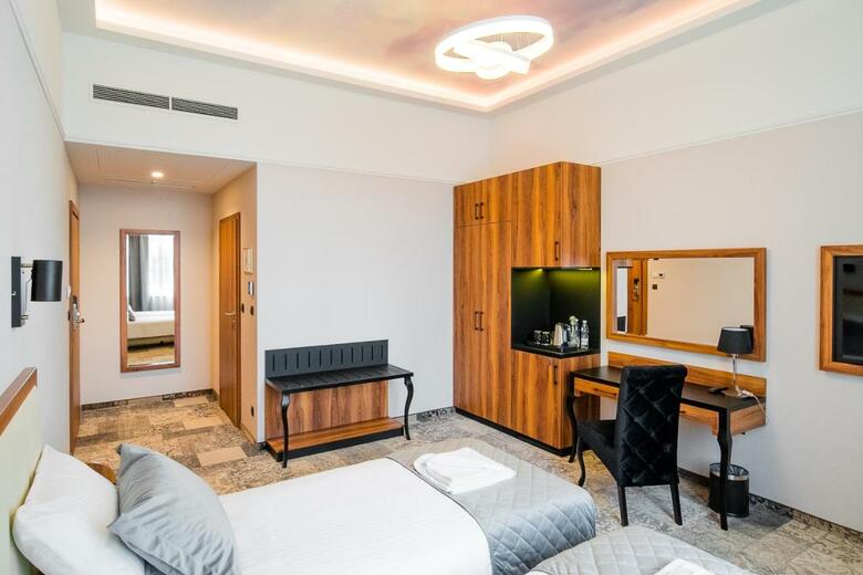 Sky Hotel Krakow