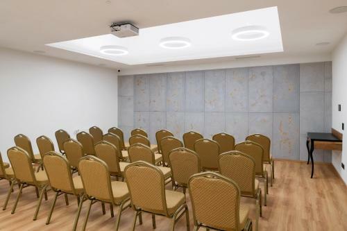 Sky Hotel Krakow