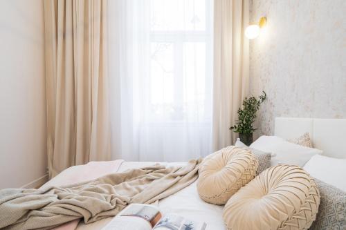 Rubinstein Apartment By Loft Affair