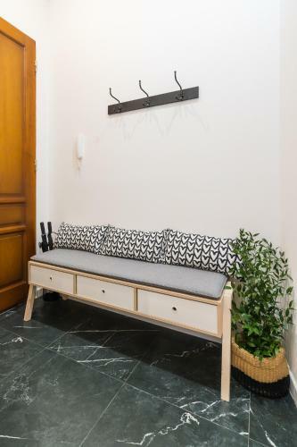 Rubinstein Apartment By Loft Affair