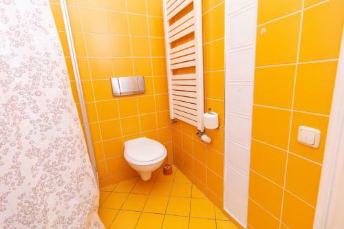 Gold Oscar Apartment