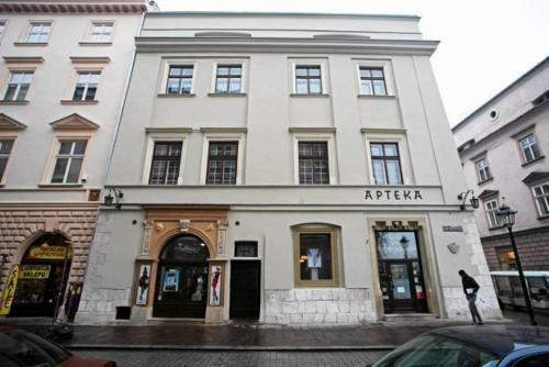 Main Market Square Apartments With Air Condition