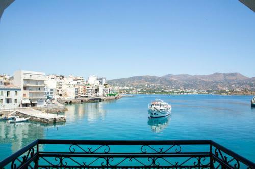 Hotel Port 7- Boutique Collection