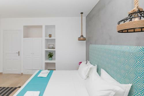 Hotel Port 7- Boutique Collection