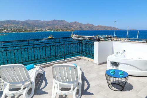 Hotel Port 7- Boutique Collection