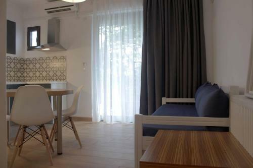 Kehagias Apartments