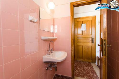 Hostal Pension Mylos