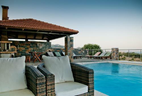 Villa St. Nicolas & Theano